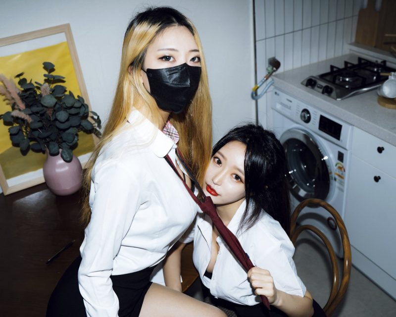 Jucy_쥬시_&_Mona_모나_Loveholic_Moon_Night_Snap(542M)-百宝袋